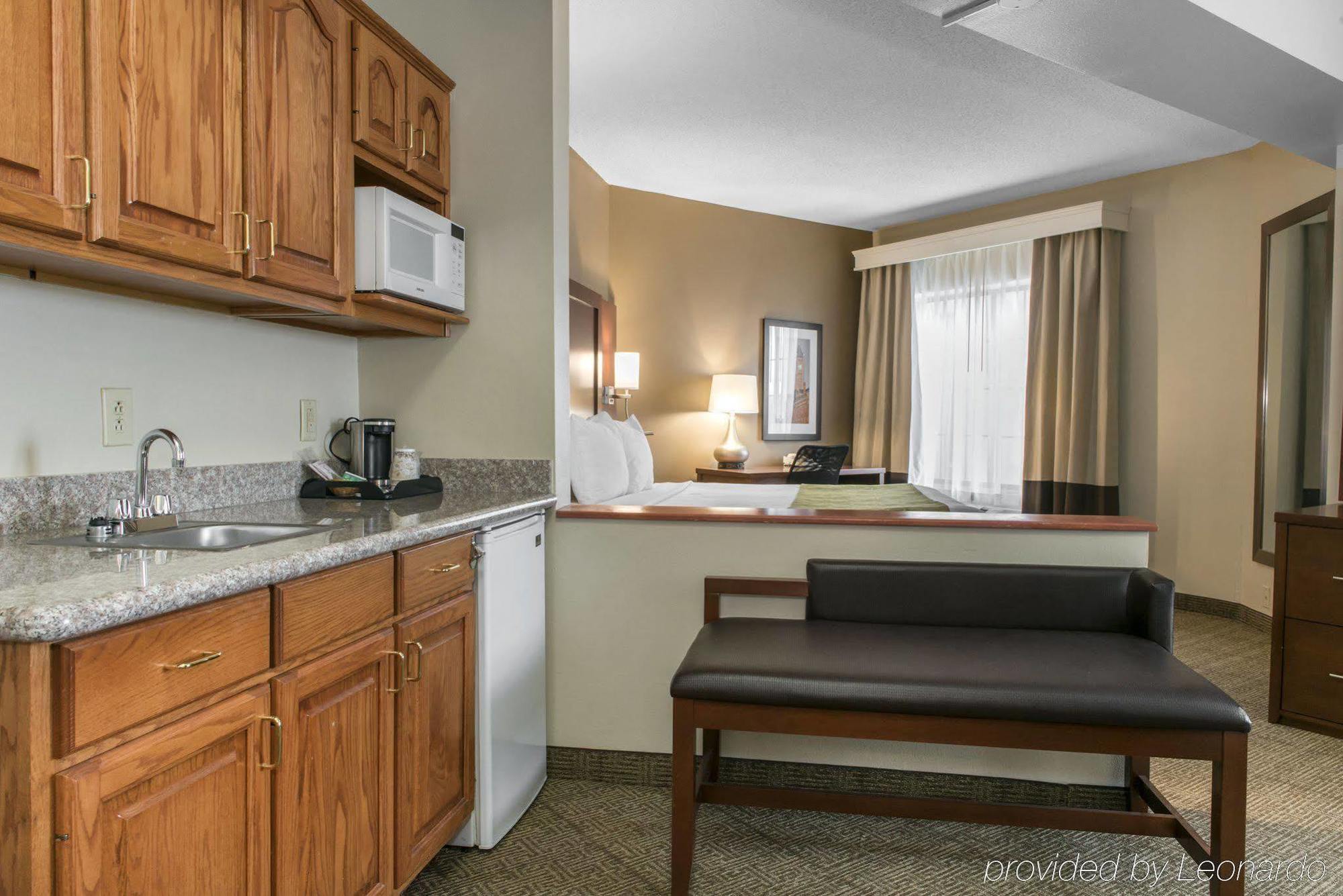 Comfort Suites Springfield Exteriör bild